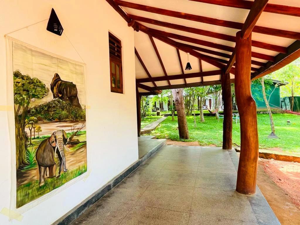 Kingfisher Resort Szigirija Kültér fotó